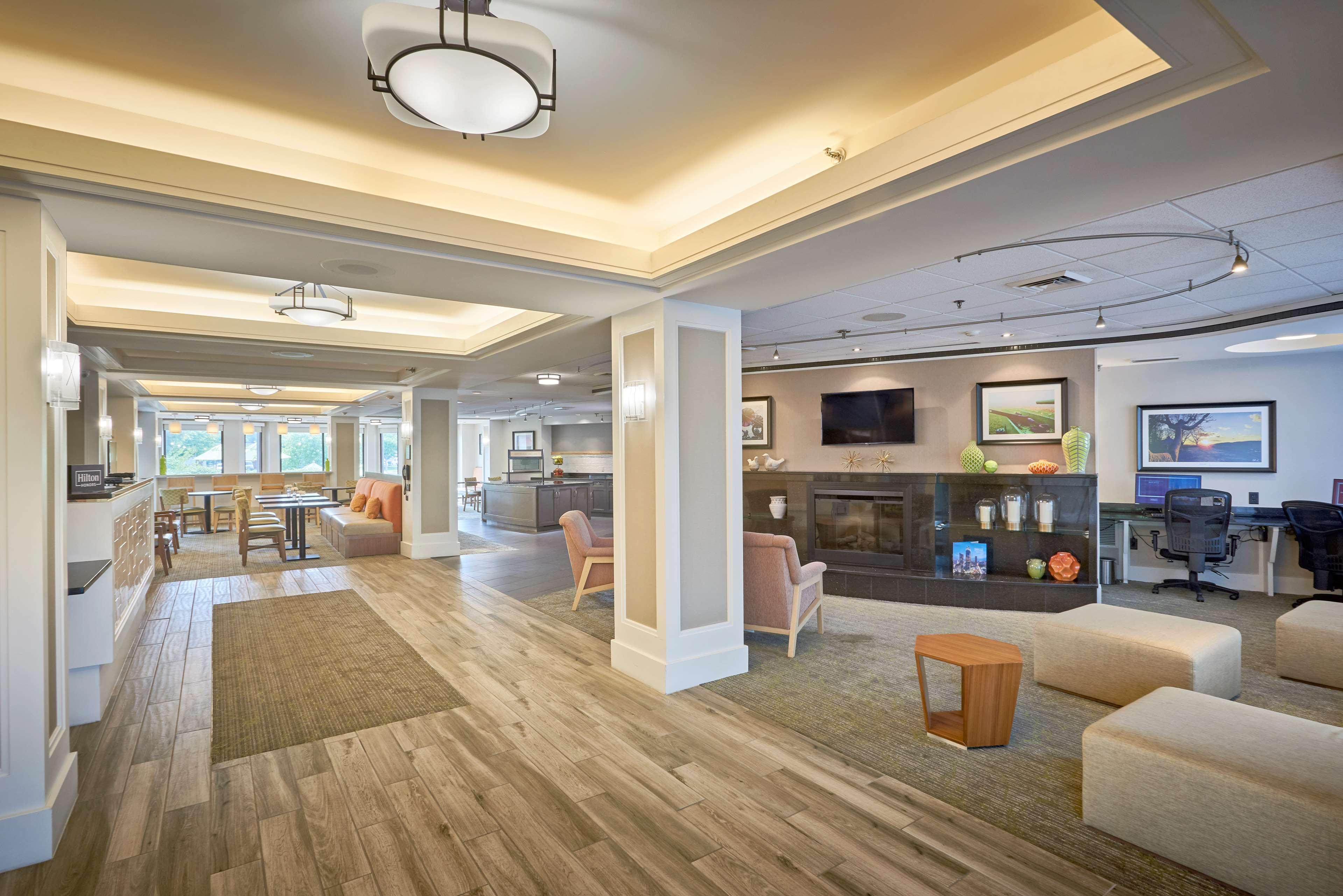 Hampton Inn Lancaster Fertility Екстериор снимка
