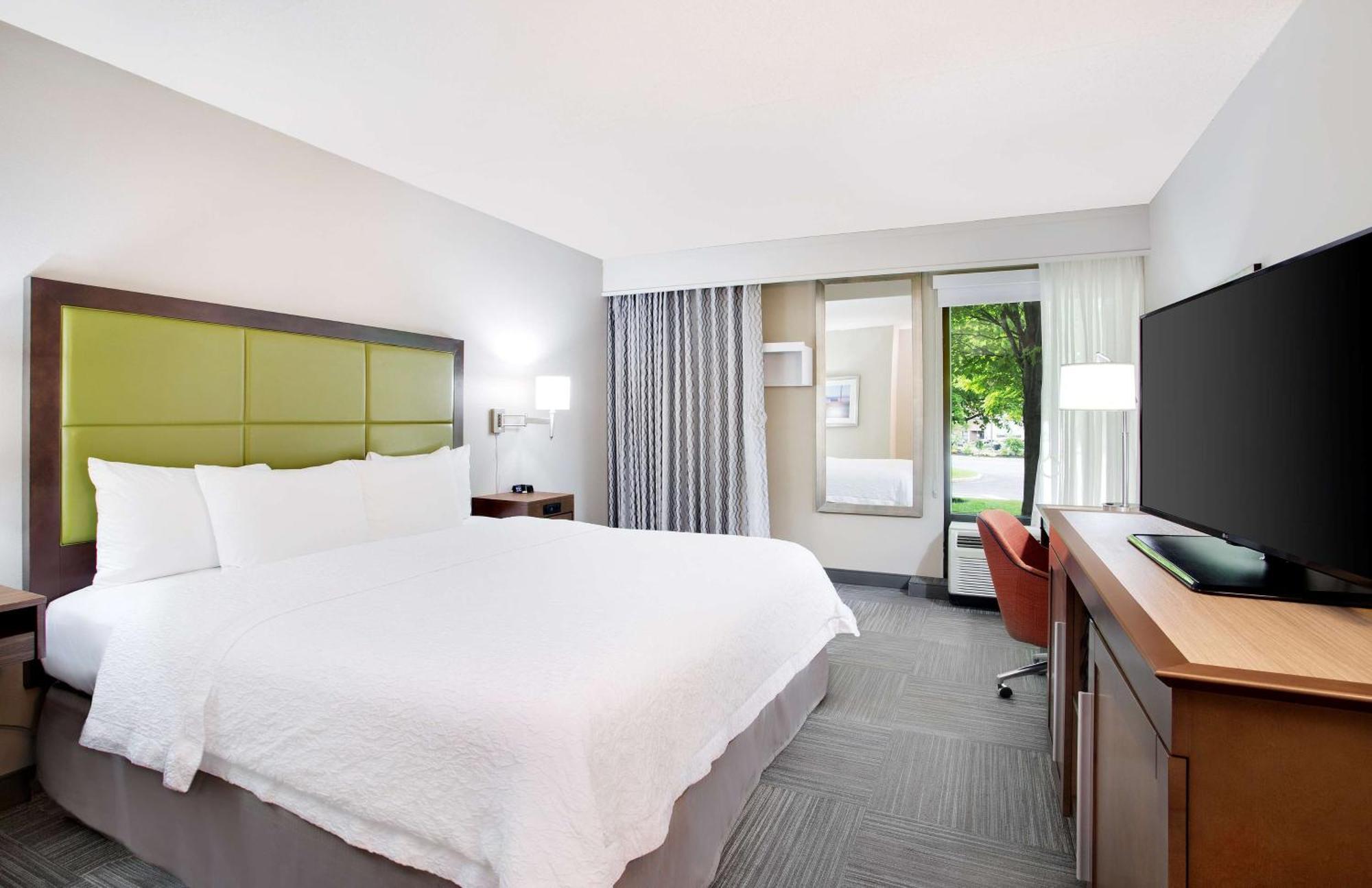 Hampton Inn Lancaster Fertility Екстериор снимка