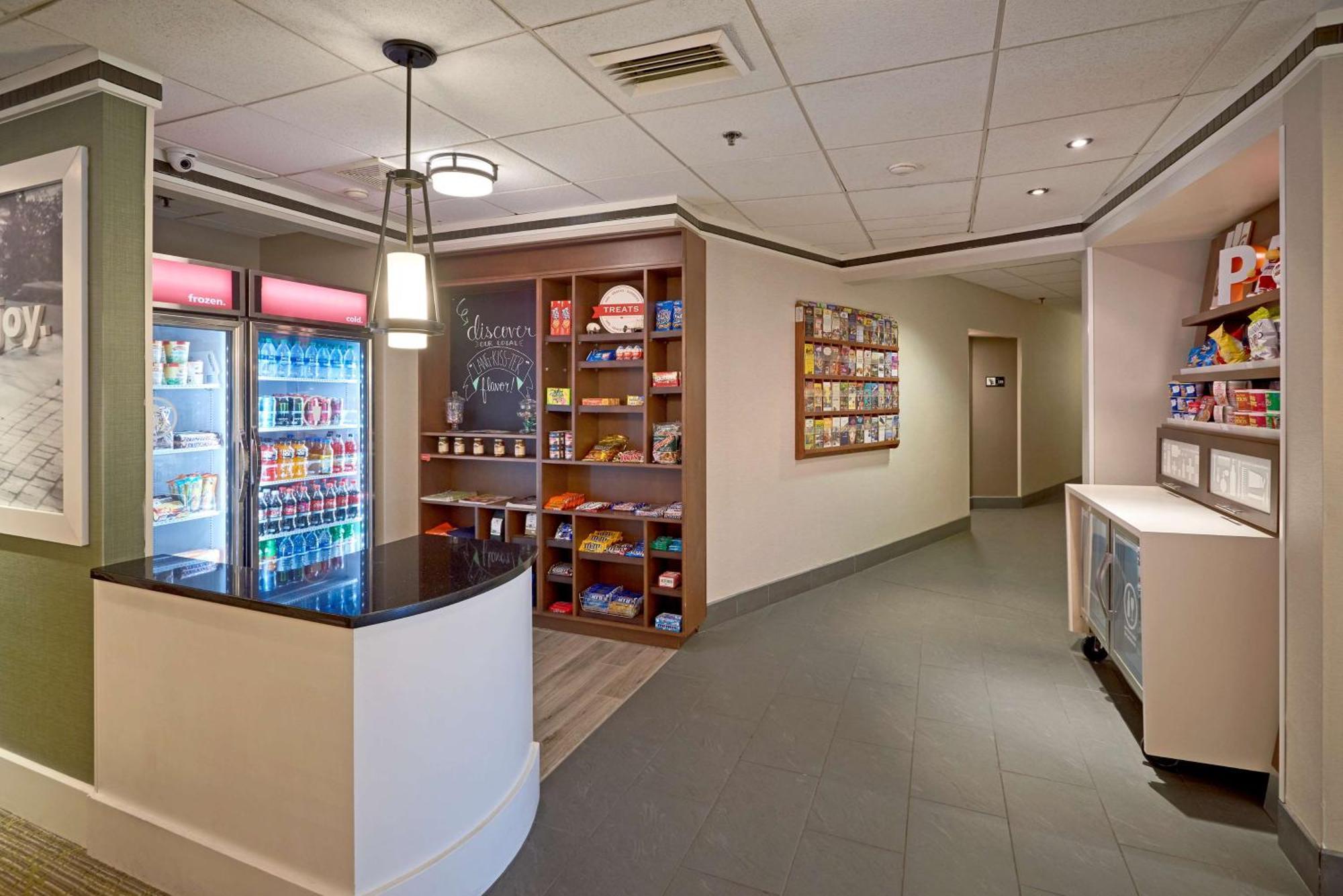 Hampton Inn Lancaster Fertility Екстериор снимка