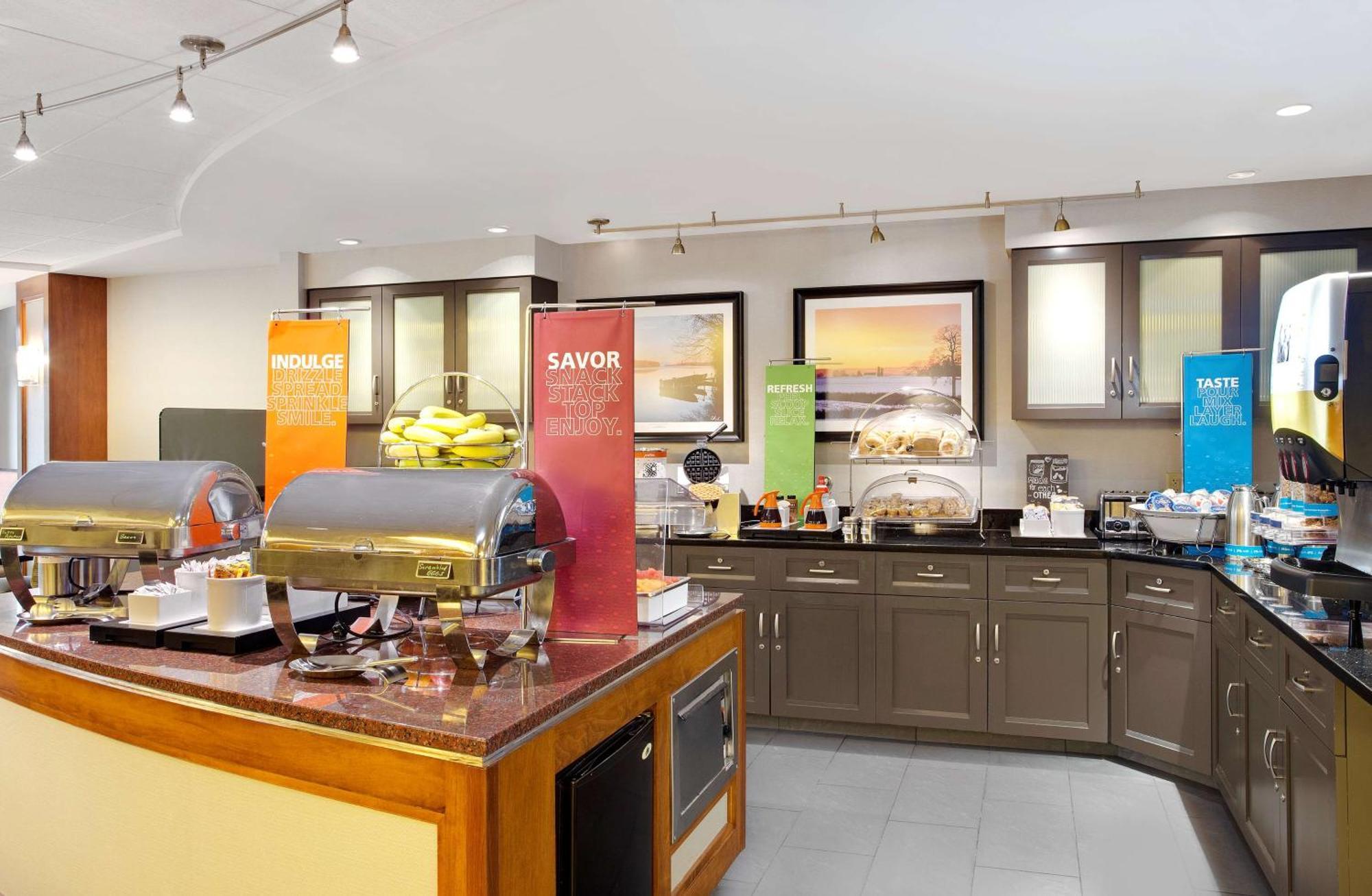 Hampton Inn Lancaster Fertility Екстериор снимка