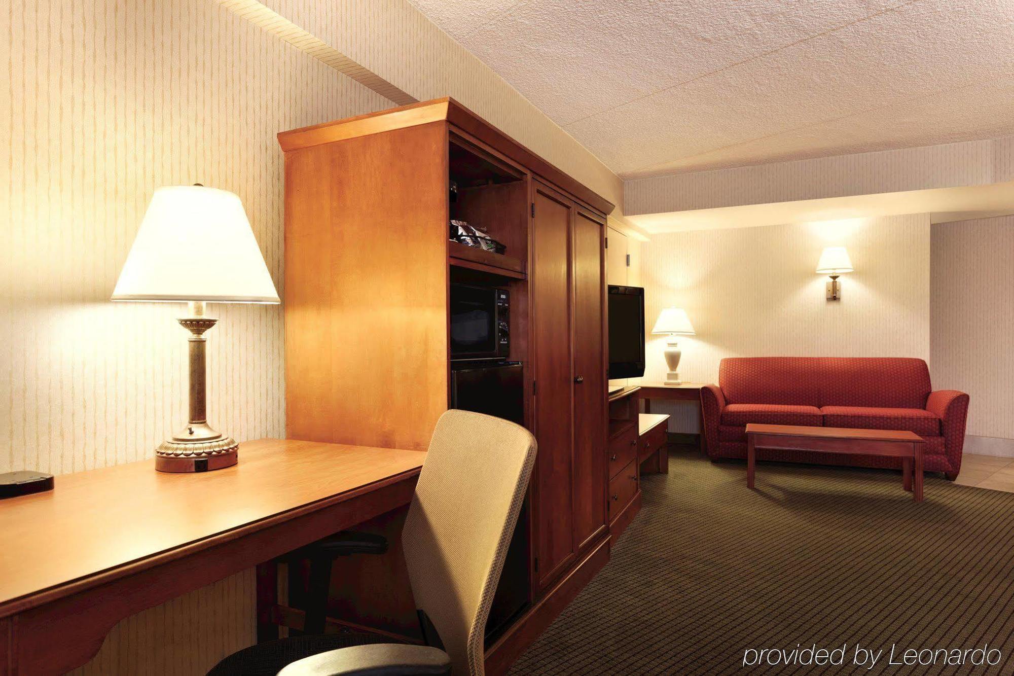 Hampton Inn Lancaster Fertility Екстериор снимка